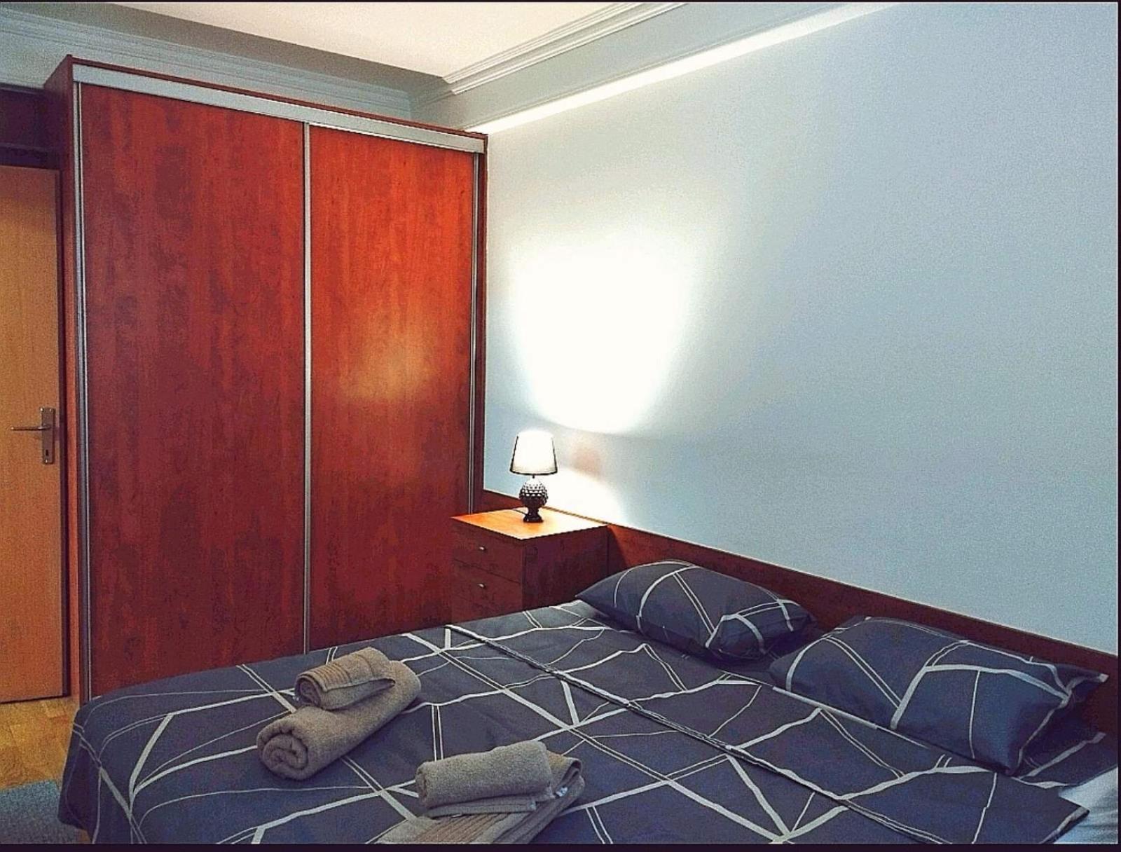 Lovely Square Apartment Purple Velvet Скопье Экстерьер фото